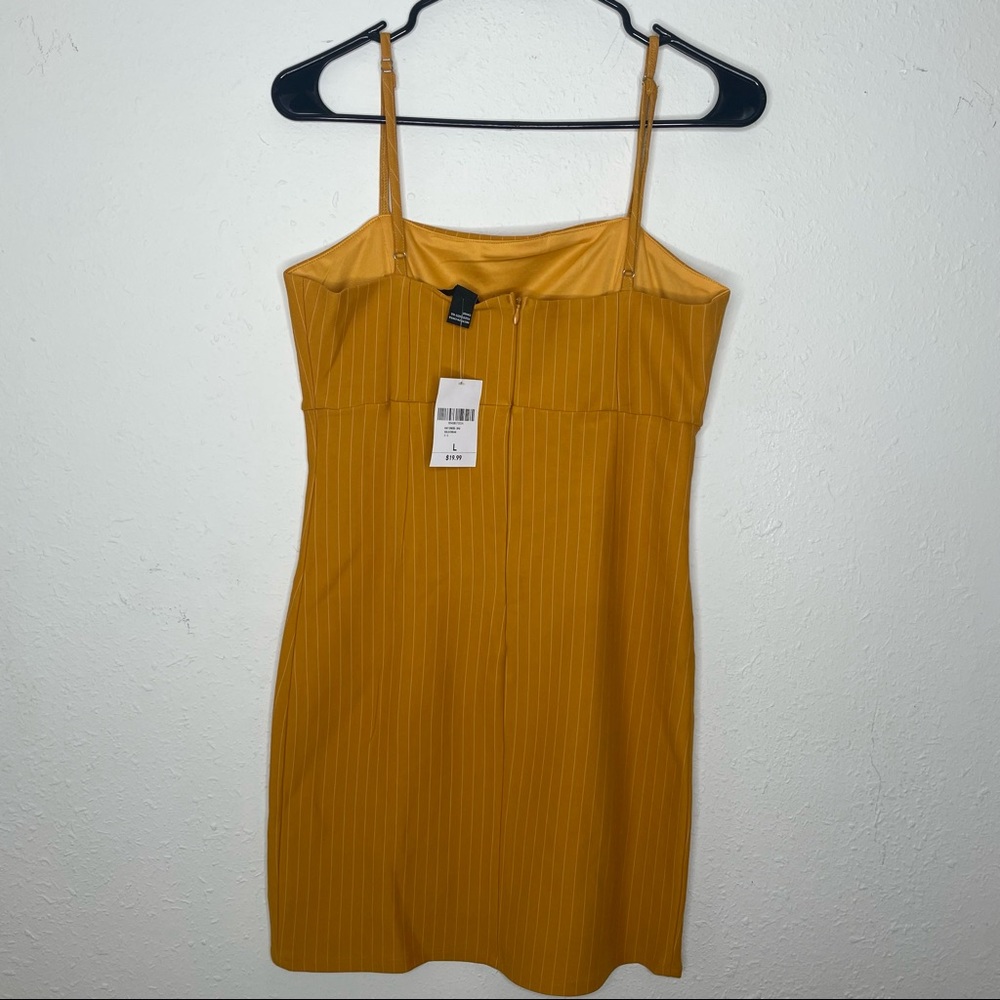 DRESS - Picture 3 of 4